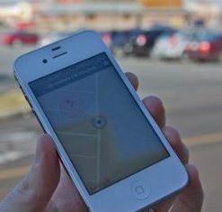 نرم‌افزار تلفن همراه برای یافتن خودرو پارک شده