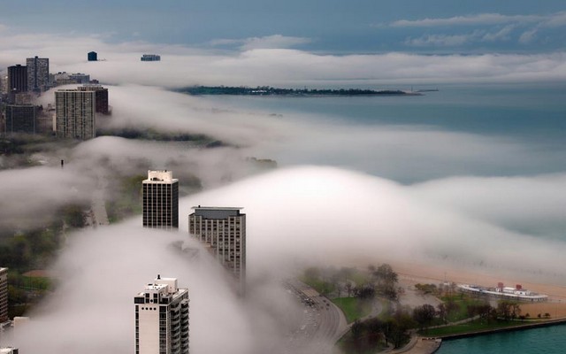 مه در شیکاگو