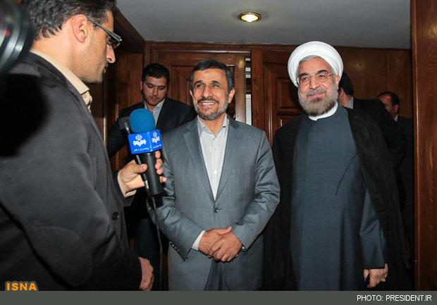 باآمدن احمدینژاددرانتخابات 96شکست دکترروحانی حتمیست؟ ایااوکلیدرا ازدست روحانی میگیرد؟