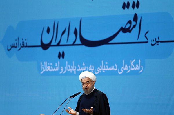 نیویورک تایمز: روحانی عزم خود را برای توافق هسته ای ثابت کرده است