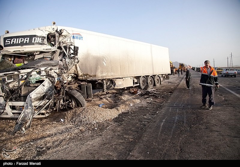 تصادف مهیب چهار کامیون در محور سنندج-کرمانشاه
