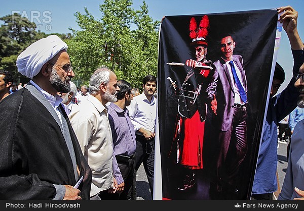 راهپیمایی دلواپس‌ها بعد از نماز جمعه تهران (عکس)