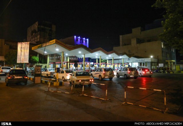 پمپ بنزین های تهران بعد از قیمت جدید سوخت (عکس)