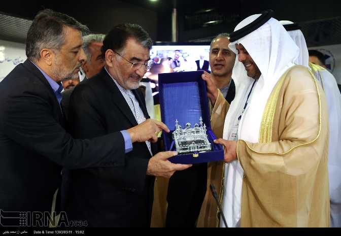 هدیه رئیس اتاق بازرگانی دبی به همتای ایرانی (عکس) 1