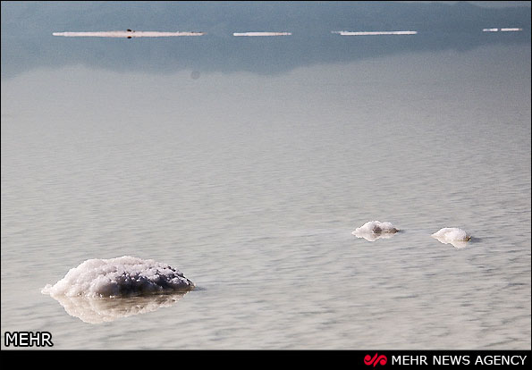 آخرین نفس های دریاچه ارومیه (عکس)