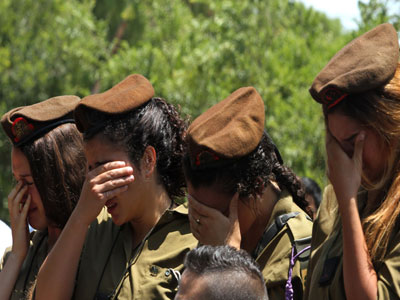 گریه نظامیان اسرائیلی (عکس)