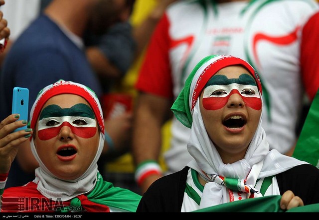 حاشیه‌ های مسابقه ایران و بوسنی (عکس)