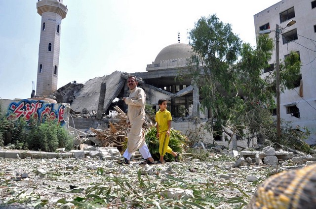 بمباران مسجد و منازل در غزه‎ (عکس)