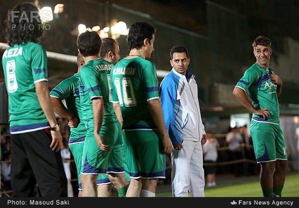 مسابقات فوتبال جام ستاره ها با حضور همایون شجریان، مازیار فلاحی و پژمان جمشیدی (عکس)