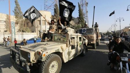 شکست پیشمرگه های کُرد / داعش 2 شهر دیگر عراق را گرفت
