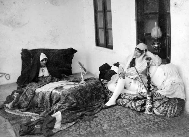زنان عصر قاجار (عکس)