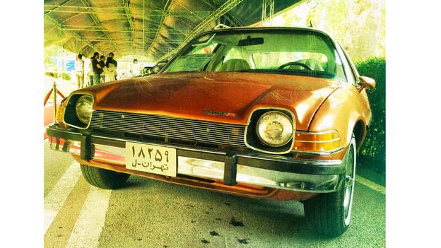 تصاویری از نمایشگاه خودروهای کلاسیک در تهران 