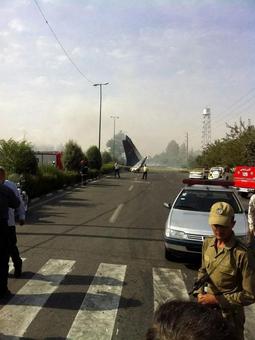 48 کشته و 3 زخمی در سقوط هواپیمای مسافربری در غرب تهران (+عکس)