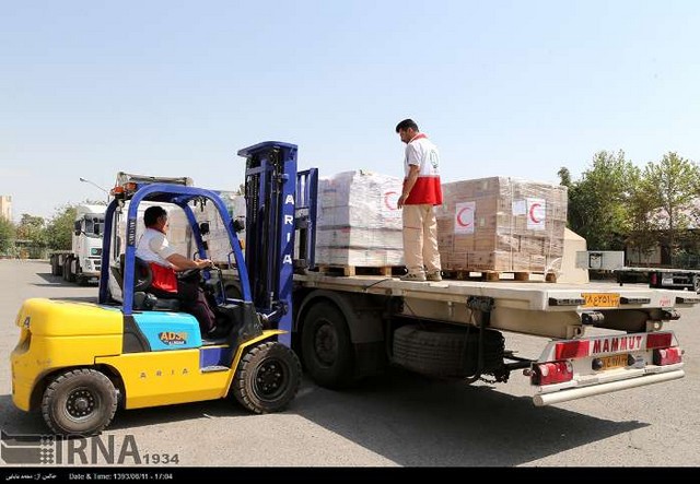 بارگیری محموله امدادی ایران برای کمک به مردم غزه (عکس)