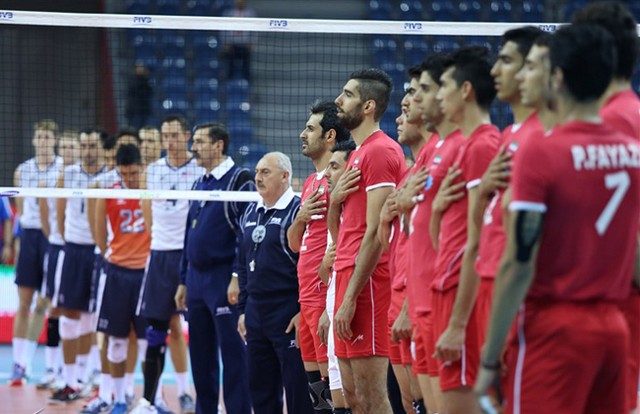 تصاویری از بازی و تماشاگران والیبال ایران - آمریکا 