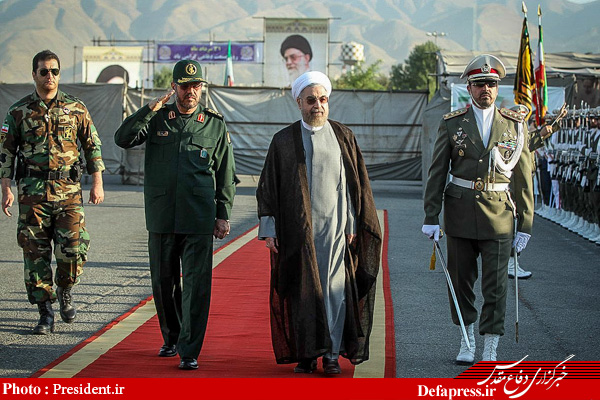 بازدید روحانی از نمایشگاه  وزارت دفاع (عکس)