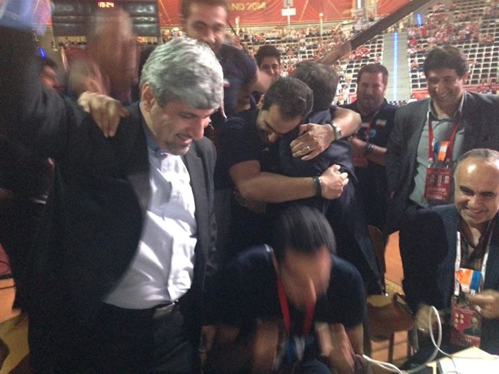 شادی کواچ از پیروزی آرژانتین برابر آمریکا (عکاس)
