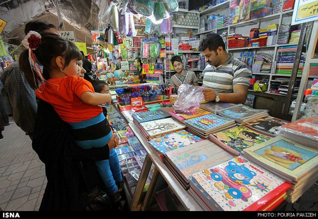 بازار نوشت‌افزار در همدان (عکس)