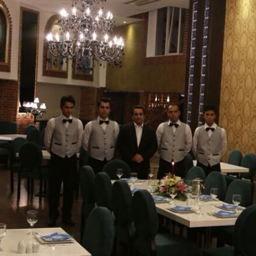 افتتاح رستوران قلعه‌نویی در تهران (عکس)