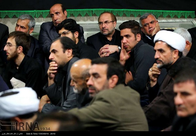 عزاداری امام حسین با حضور رهبری (عکس)