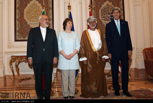 دیدار وزیران خارجه ایران و آمریکا در عمان(عکس)