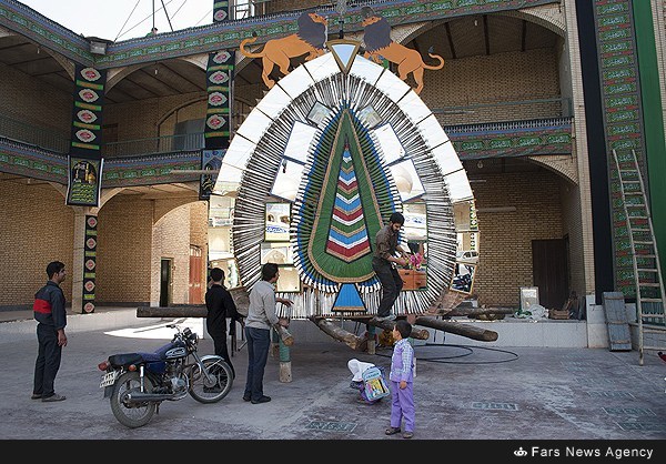 نخل عزاداری در میبد (عکس)