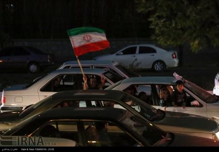 شادی هسته ای در خیابان های تهران و دیگر شهرها