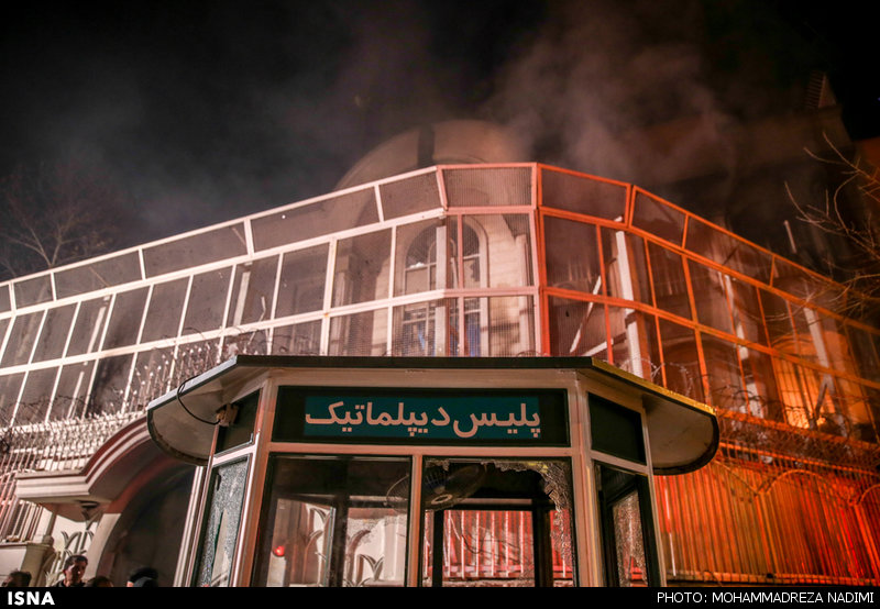 لبخند عربستان بعد از حوادث تهران و مشهد/ گل به خودی به دستگاه دیپلماسی