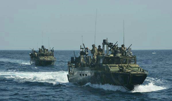 سپاه 10 نظامی آمریکایی را در خلیج فارس بازداشت کرد
