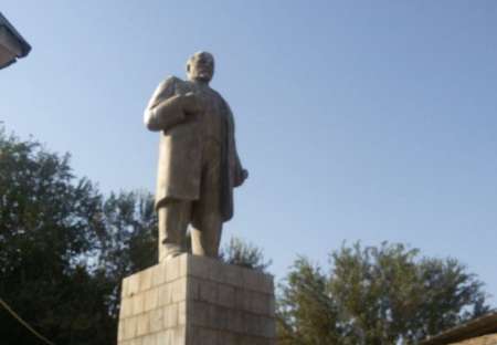 آخرین پیکره لنین در تاجیکستان برچیده شد