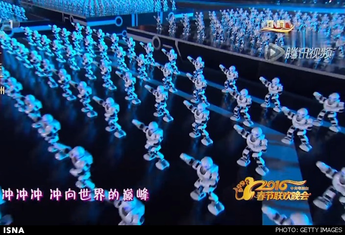 نمایش قدرت فناوری با رقص همزمان رباتها