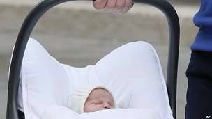 تولد فرزند جدید نوه ملکه بریتانیا (عکس)