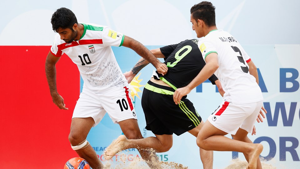 تیم ملی فوتبال ساحلی ایران به مرحله حذفی جام جهانی صعود کرد(+جدول/عکس)