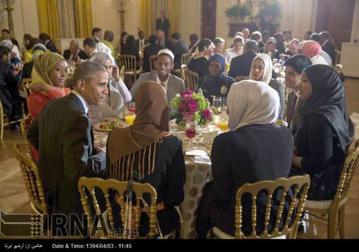 اوباما‎ در مراسم افطار مسلمانان آمریکا (عکس)