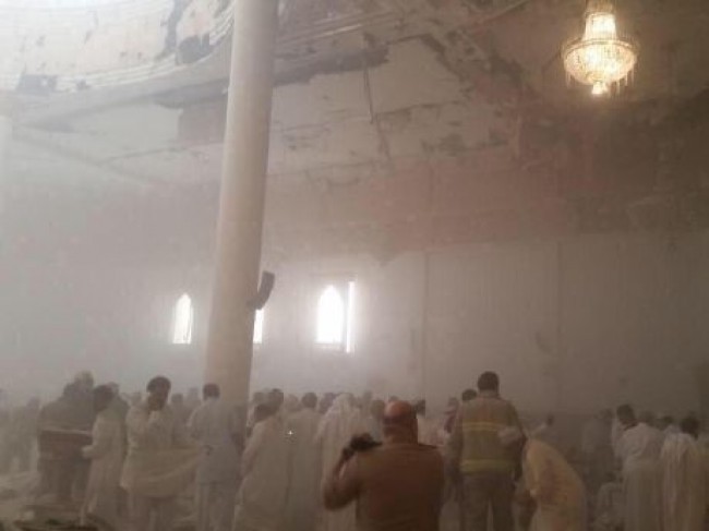 25 کشته و 202 زخمی در حمله داعش به مسجد شیعیان کویت (+عکس)