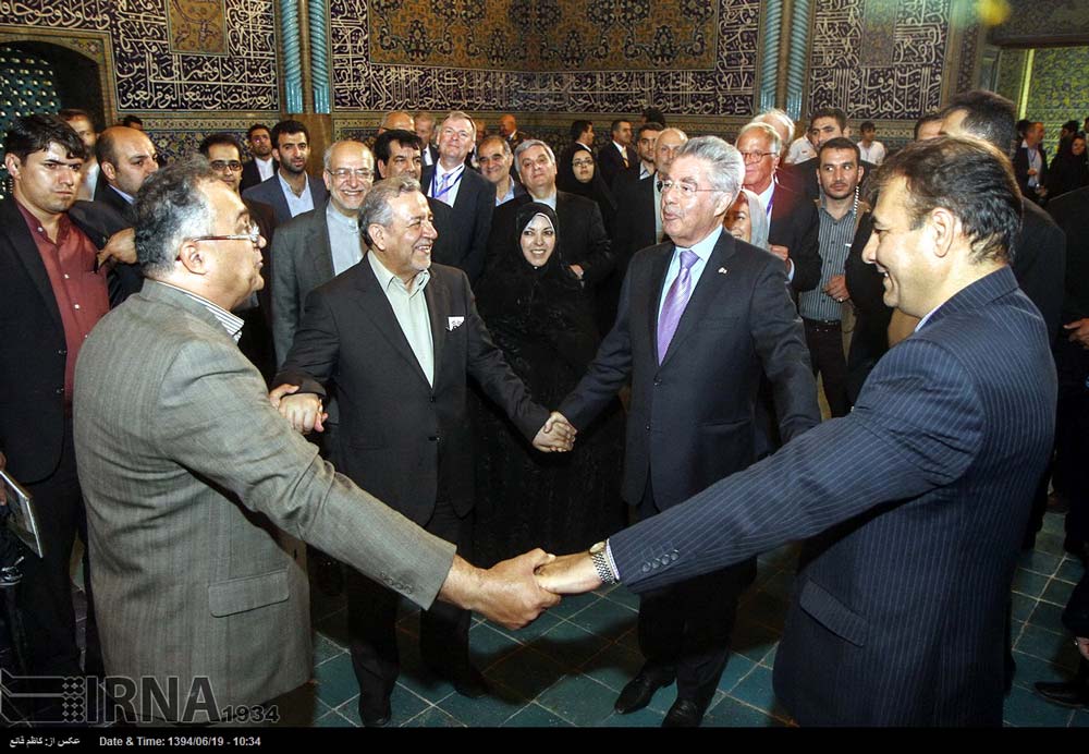 عمو زنجیرباف رئیس جمهور اتریش در اصفهان در حضور نعمت زاده (عکس)