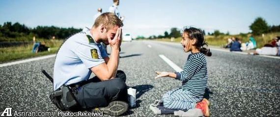 پیشنهاد های پرشمار ازدواج به پلیس مهربان دانمارکی (+عکس)