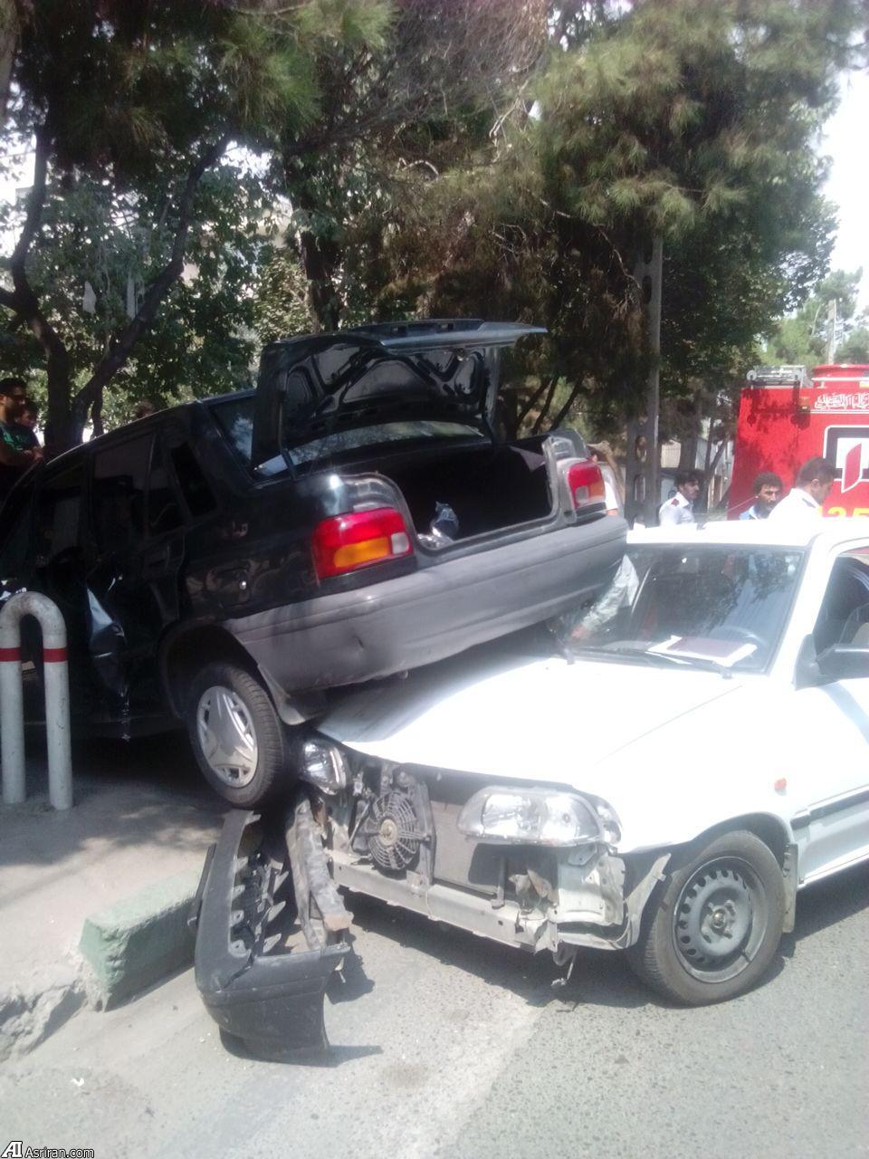 تصادف عجیب در تهران (عکس)