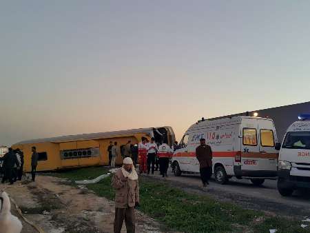 واژگونی اتوبوس زائران کربلا در جاده اهواز/ وضعیت 4 مصدوم وخیم است