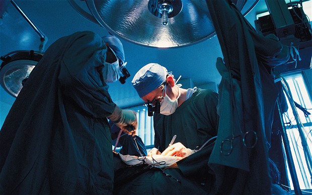 ابداع فناوری تازه در چراغ جراحی