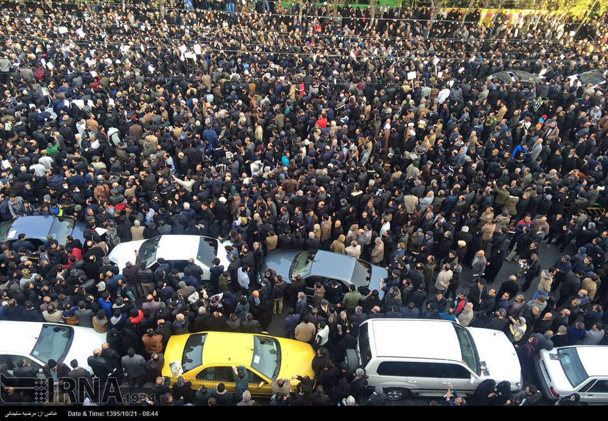 انتقال پیکر از جماران به دانشگاه تهران/ آغاز مراسم تشییع پیکر هاشمی رفسنجانی (+عکس)