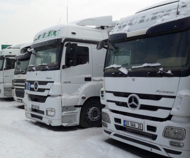 رسانه های ترکیه : توقیف 9 ماهه 9 کامیون ترکیه ای در مرز بازرگان
