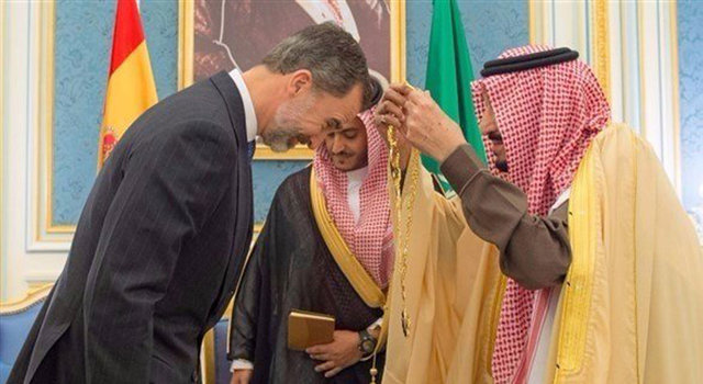 اعطای عالی‌ترین نشان عربستان به پادشاه اسپانیا