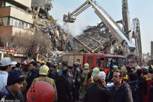 ساختمان پلاسکو فروریخت (+عکس و فیلم ) / دهها آتش نشان زیرآوار ماندند / 30 کشته و  35 زخمی