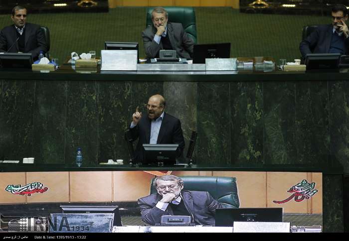 دفاع قالیباف در جلسه علنی مجلس (عکس)