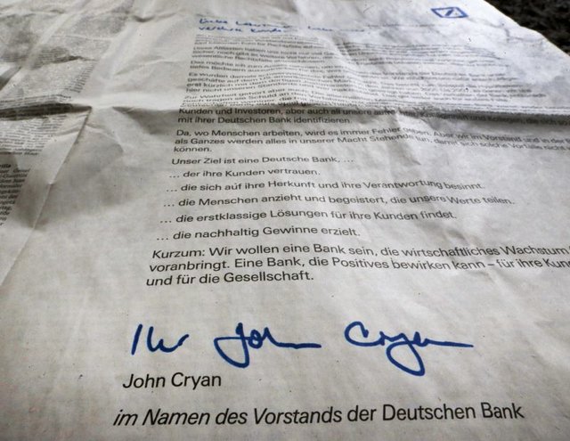 چاپ عذرخواهی دویچه بانک در روزنامه‌های آلمان