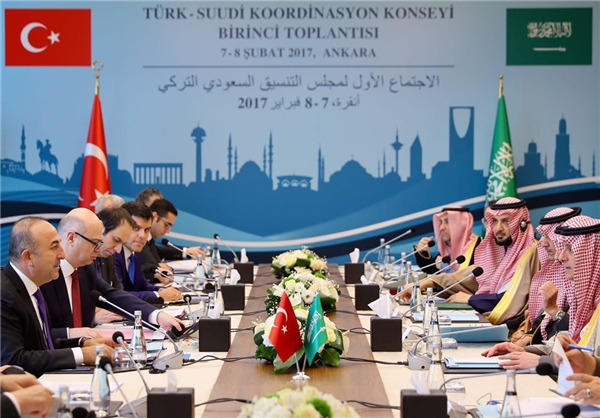 وزیر خارجه عربستان در آنکارا: با ترکیه درباره مقابله با ایران اتفاق نظر داریم