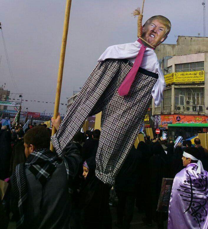 اعدام ترامپ و نتانیاهو در خیابان‌های تهران (عکس)