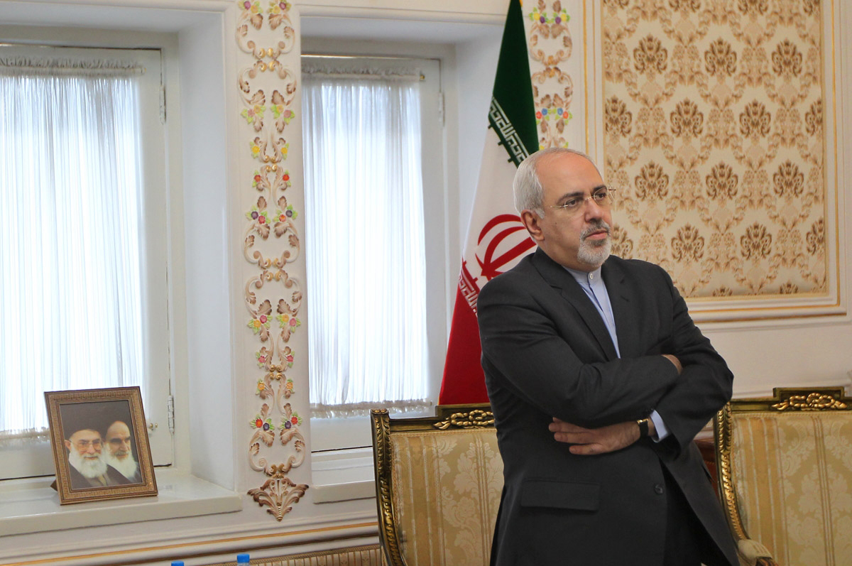 آقای ظریف، در تهران چه می کنید؟!