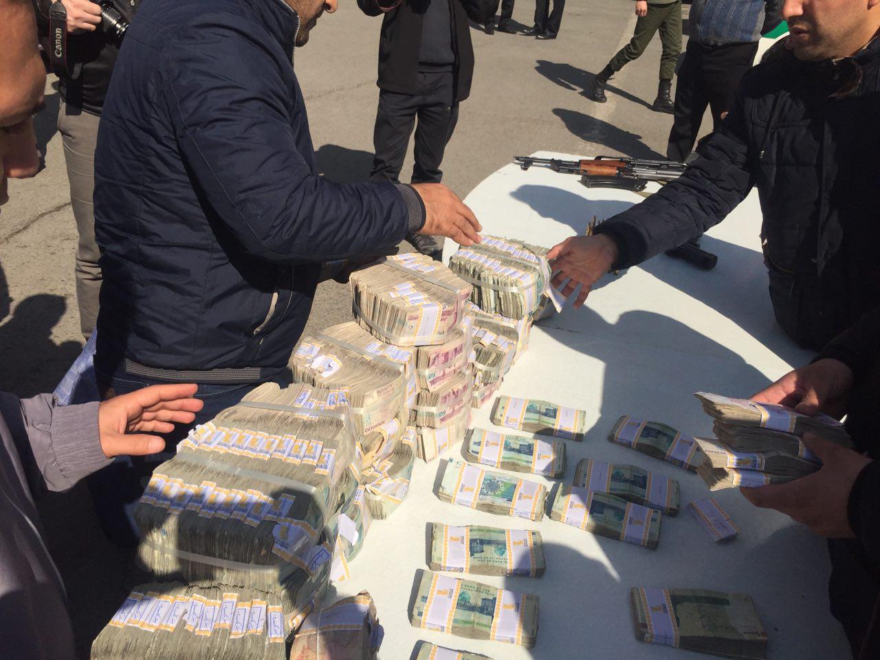 سارقان خودروی حمل پول بانک پاسارگاد دستگیر شدند/ یک زن در میان سارقان (+عکس)